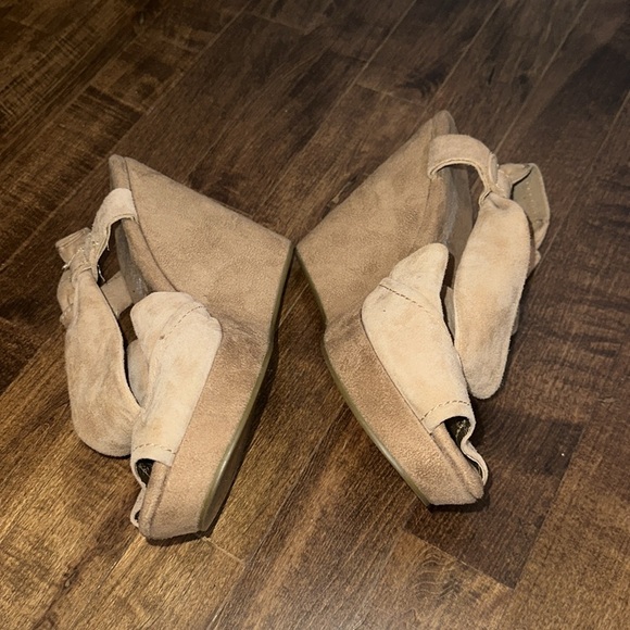 Daniblack tan suede platform wedge sandals, approx size 38 - Picture 3 of 7